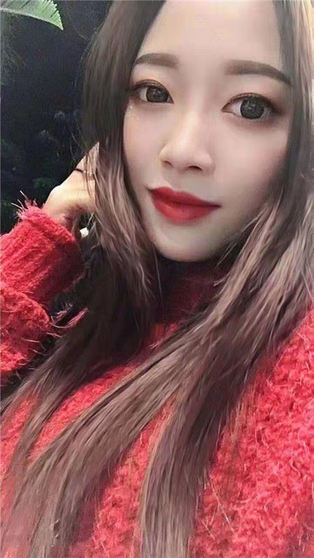 清纯中带点Sao的冰冰，胸器给力36C